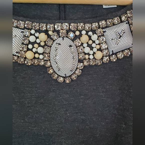 Cabi The Glitz Charcoal Sleeveless Shell Top Embellished Neckline Size 8 - Picture 4 of 8